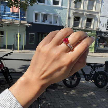 Amore Open Ring – Blue Sapphire