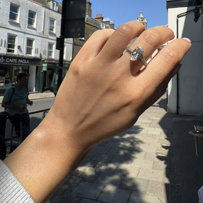Velara Axis Ring – Zambian Green Emerald