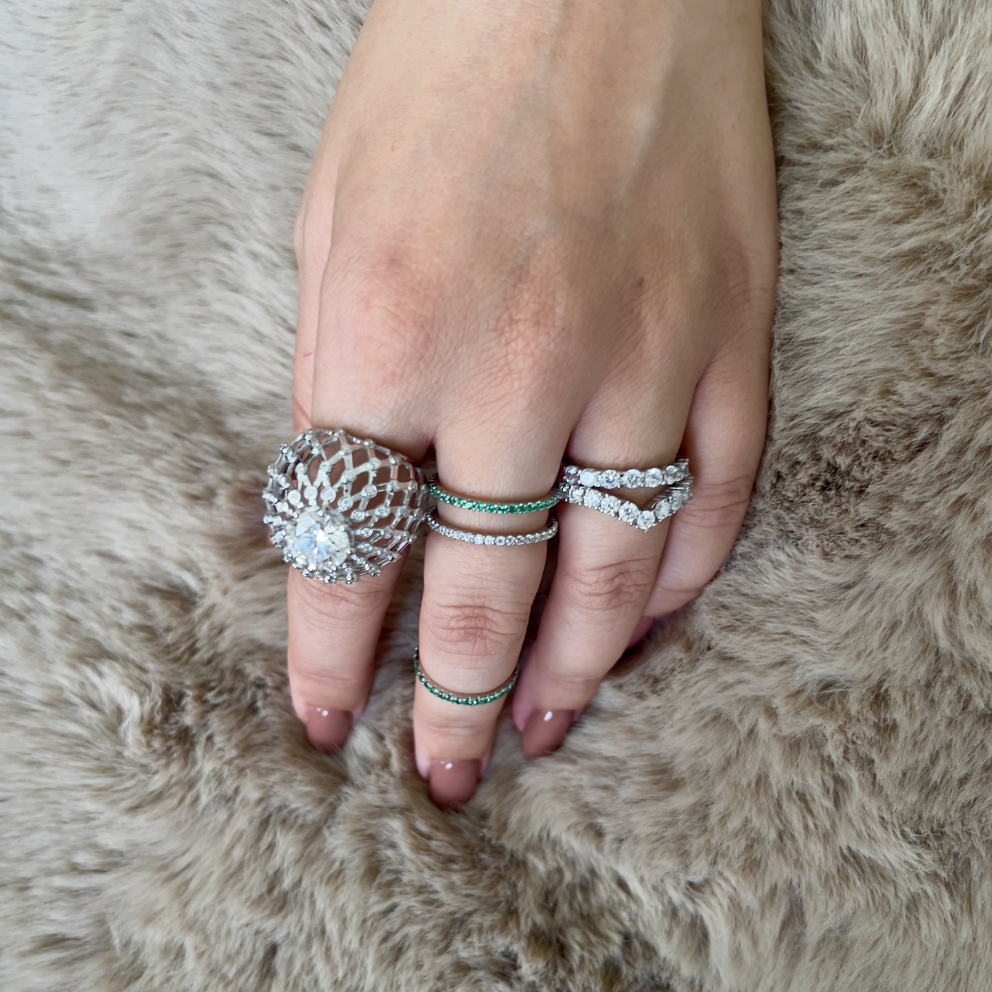 Linea Double Ring – Zambian Green Emerald