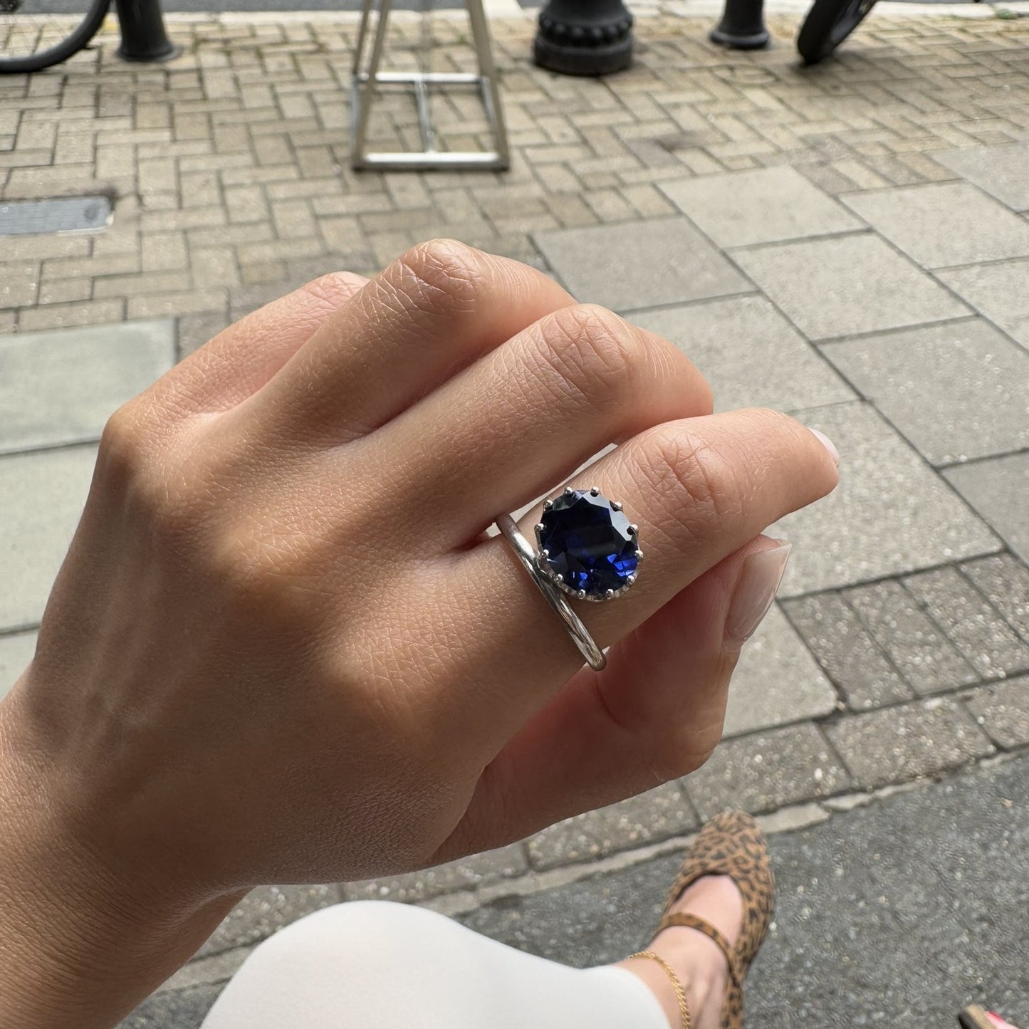 Velara Satellite Ring – Blue Sapphire