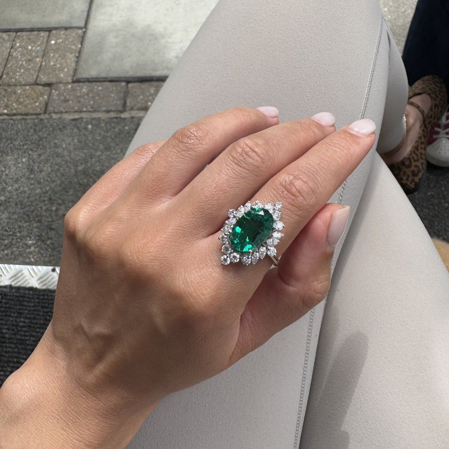 Velara Crown Ring – Colombian Green Emerald