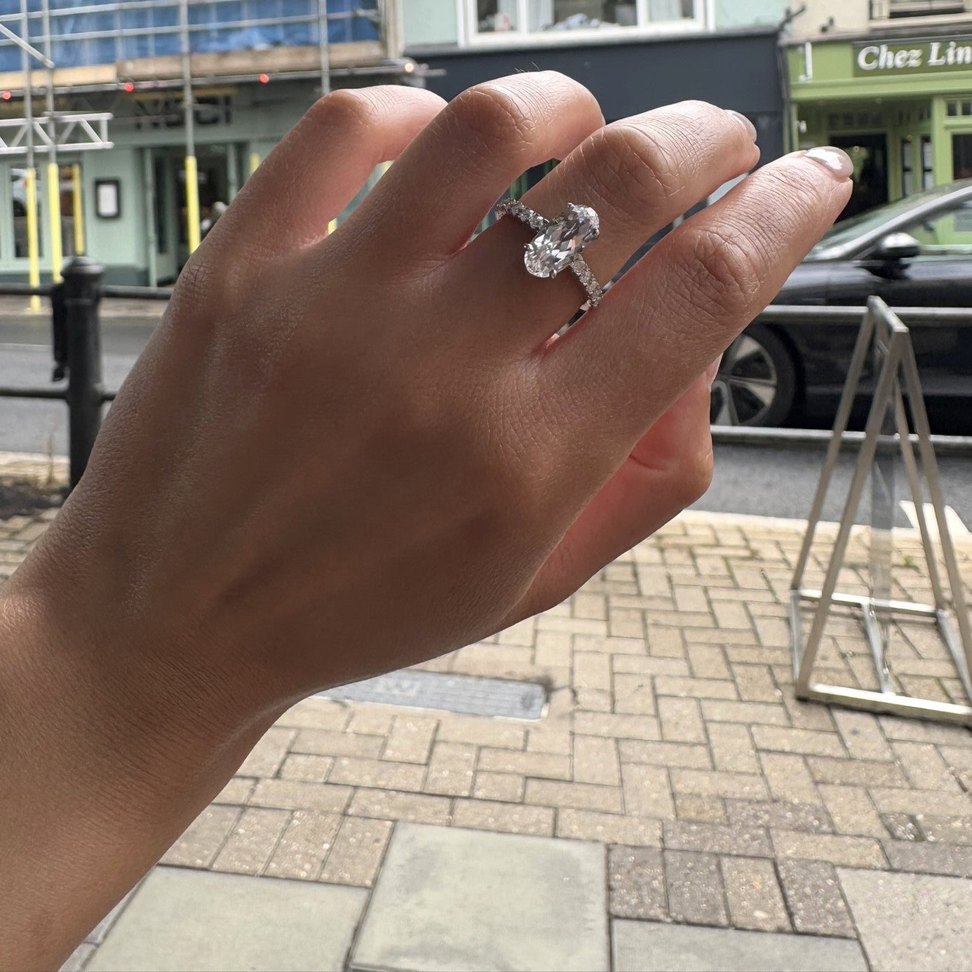 Velara Axis Ring – Blue Sapphire