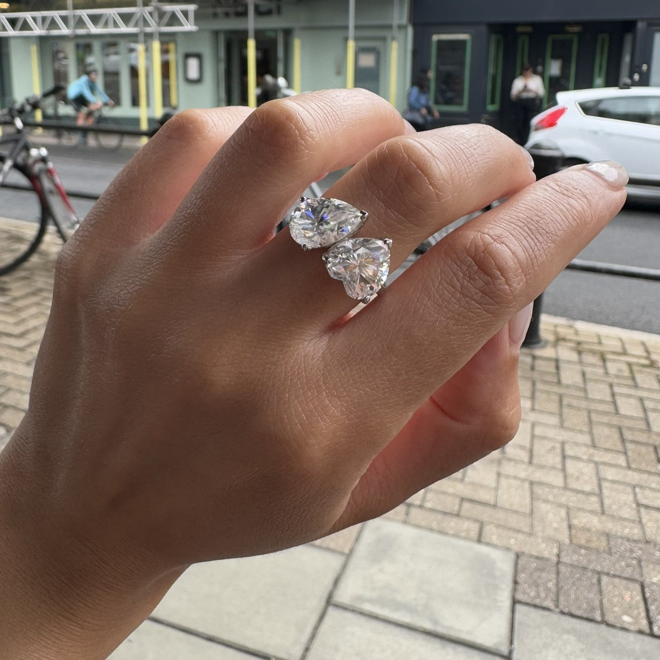 Amore Toi & Moi Ring – Zambian Green Emerald