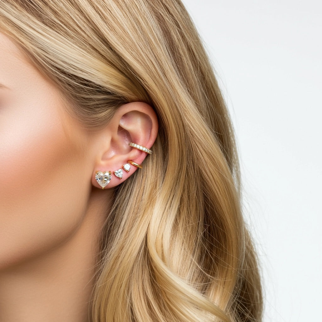 Amore Stud Earrings – White Diamond