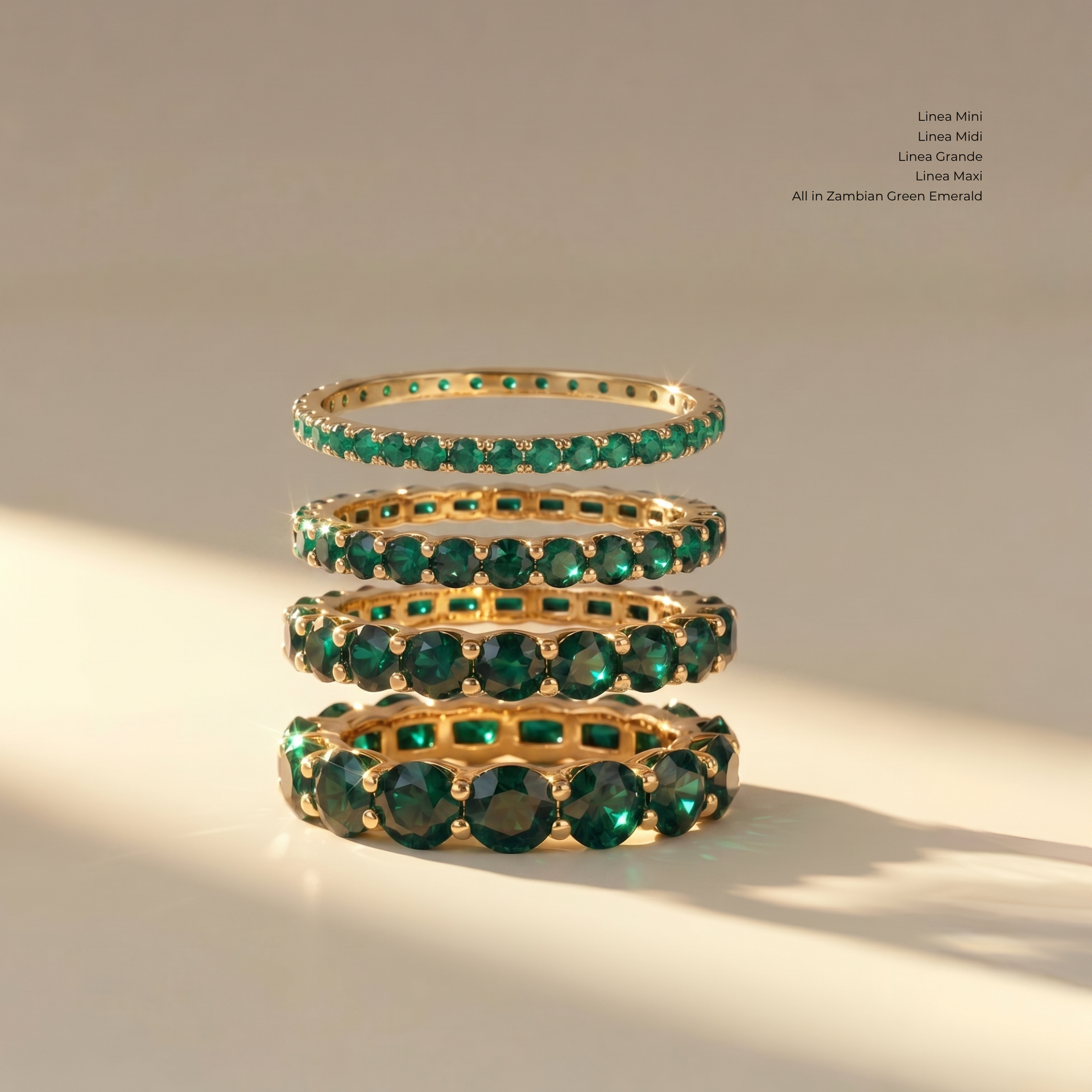 Linea Mini Ring – Zambian Green Emerald
