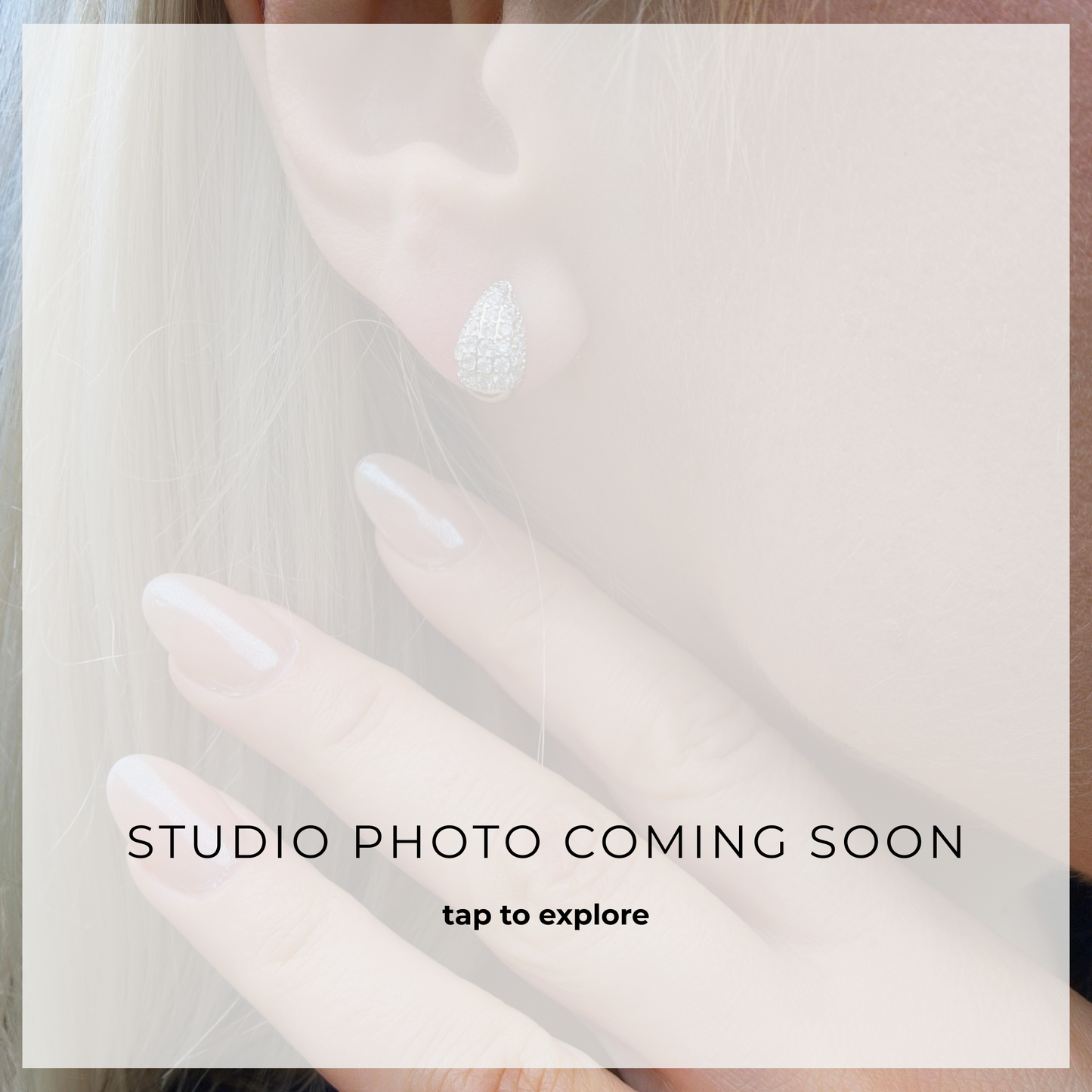 Linea Arch Mini Earrings – White Diamond