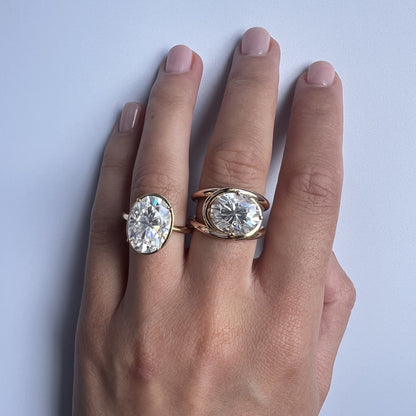 Velara Grand Ring – White Diamond