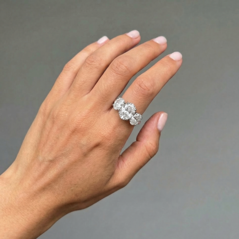Velara Grand Trilogy Ring – White Diamond