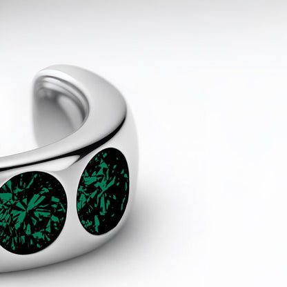 Forma Maxi Ear Cuff – Zambian Green Emerald