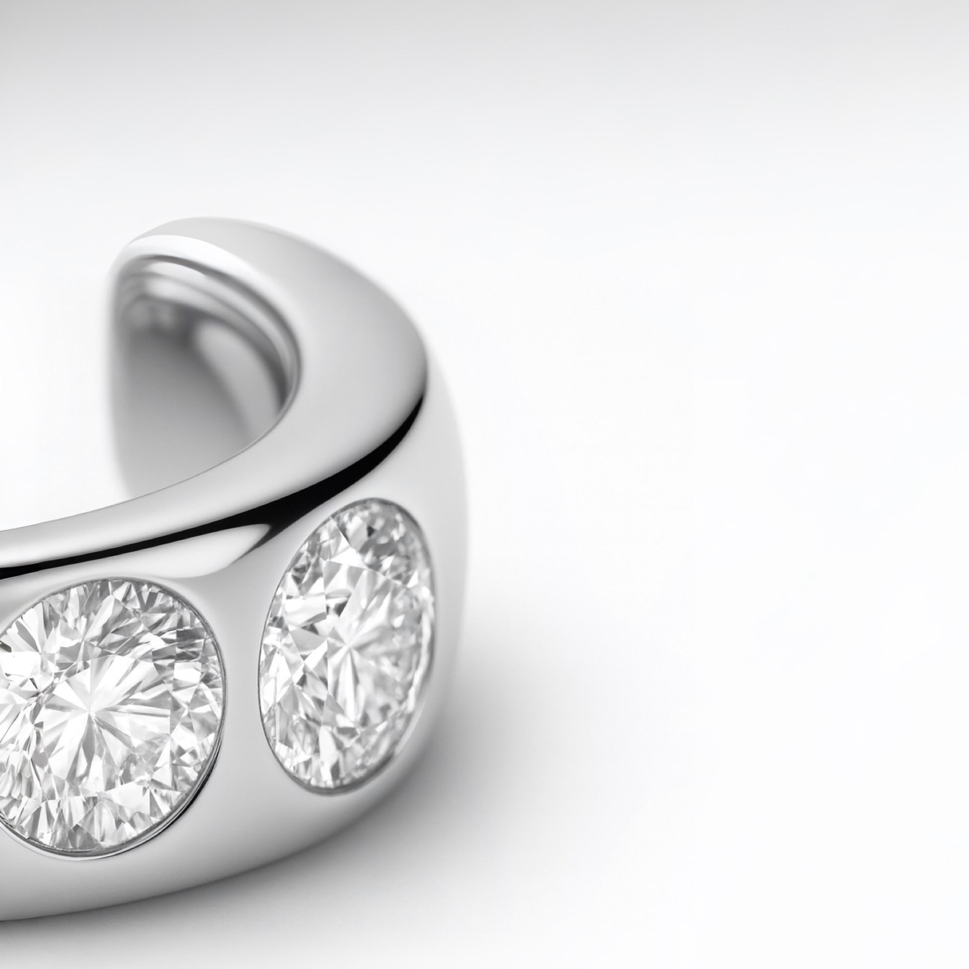 Forma Maxi Ear Cuff – White Diamond