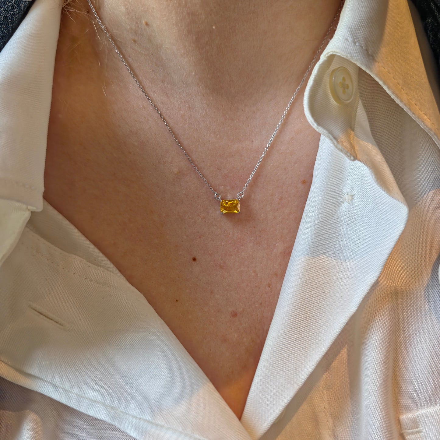 Nexus Solitaire Necklace – Yellow Sapphire