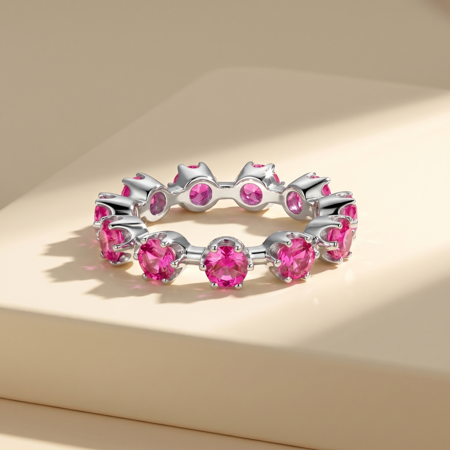 Linea Maxi Station Ring – Vivid Pink Sapphire