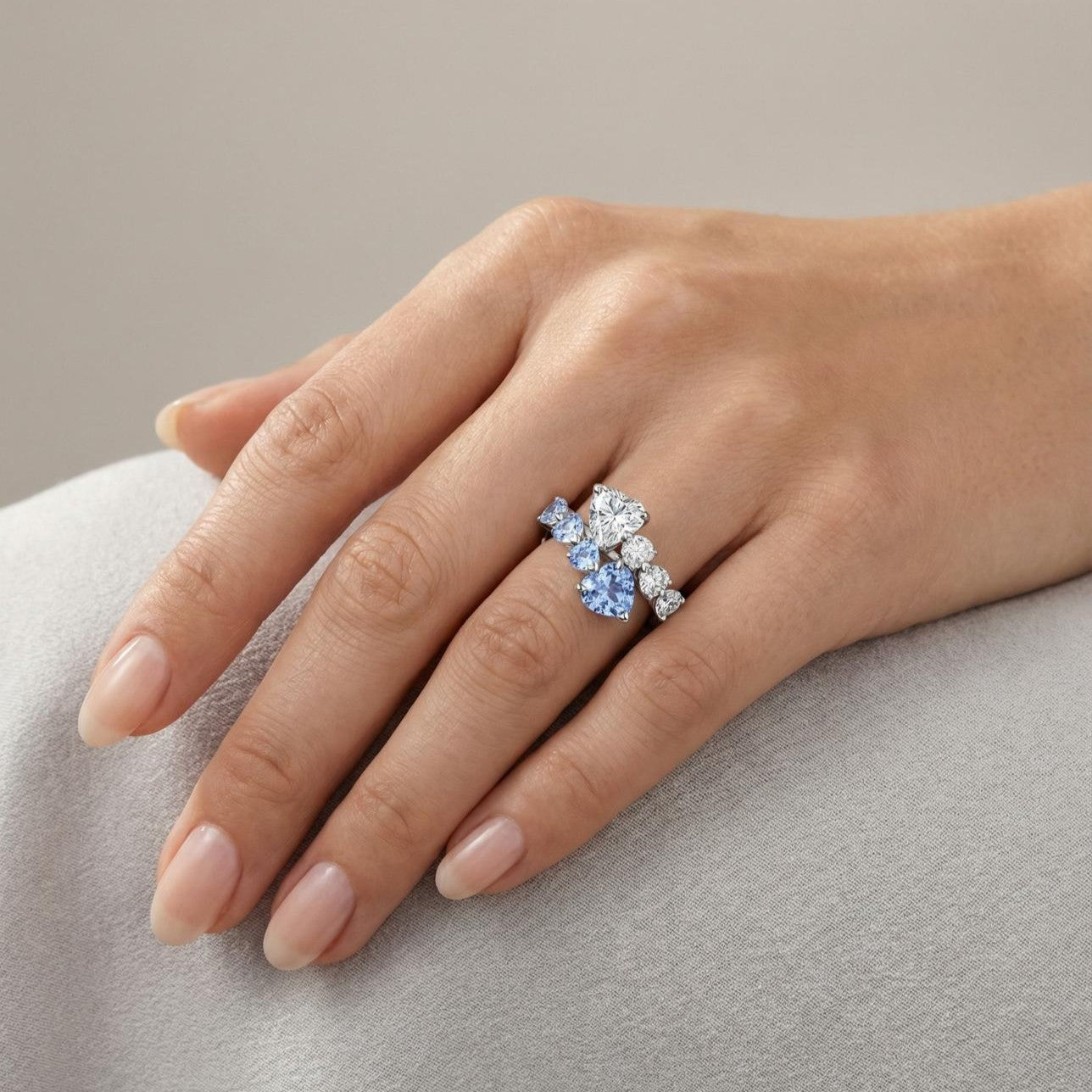 Amore Twist Ring – Light Blue Aquamarine