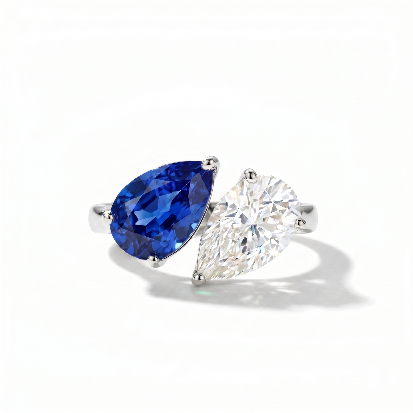 Nova Versus Ring – Blue Sapphire