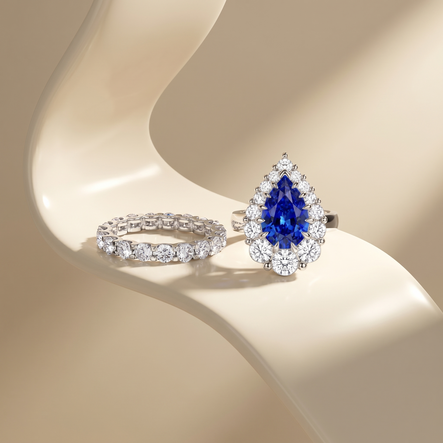 Nova Halo Ring – Blue Sapphire