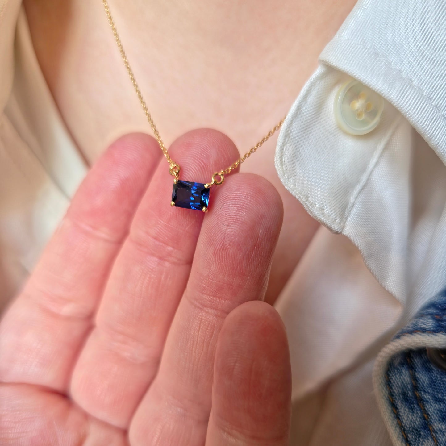 Nexus Solitaire Necklace – Blue Sapphire