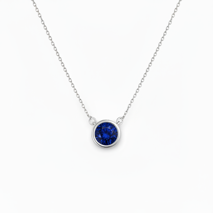 Forma Solitaire Necklace – Blue Sapphire