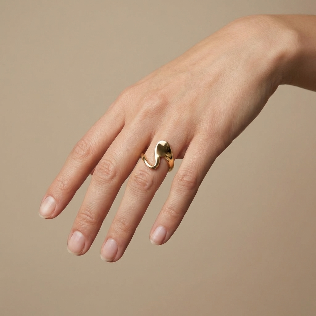 Crest Ring