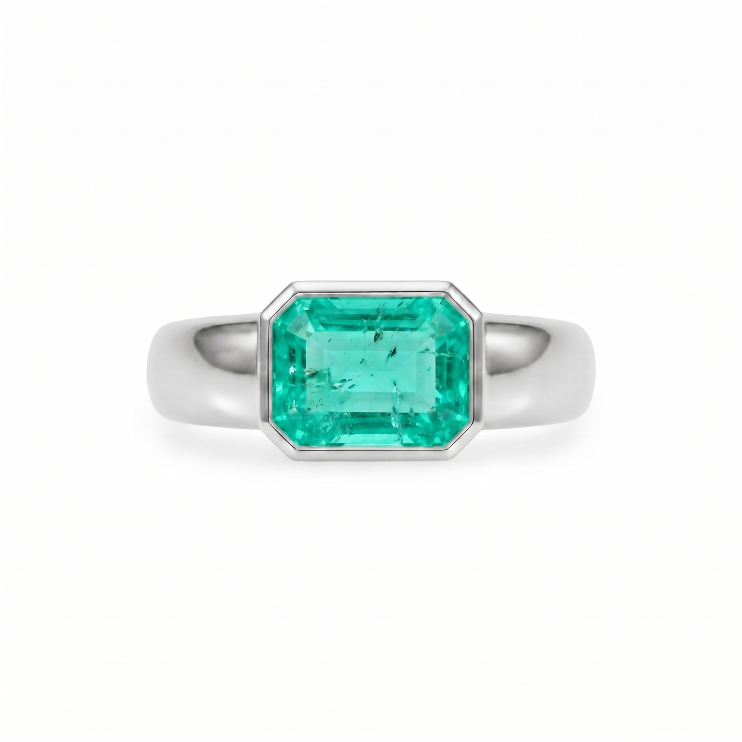 Nexus Lateral Solitaire Ring – Colombian Green Emerald