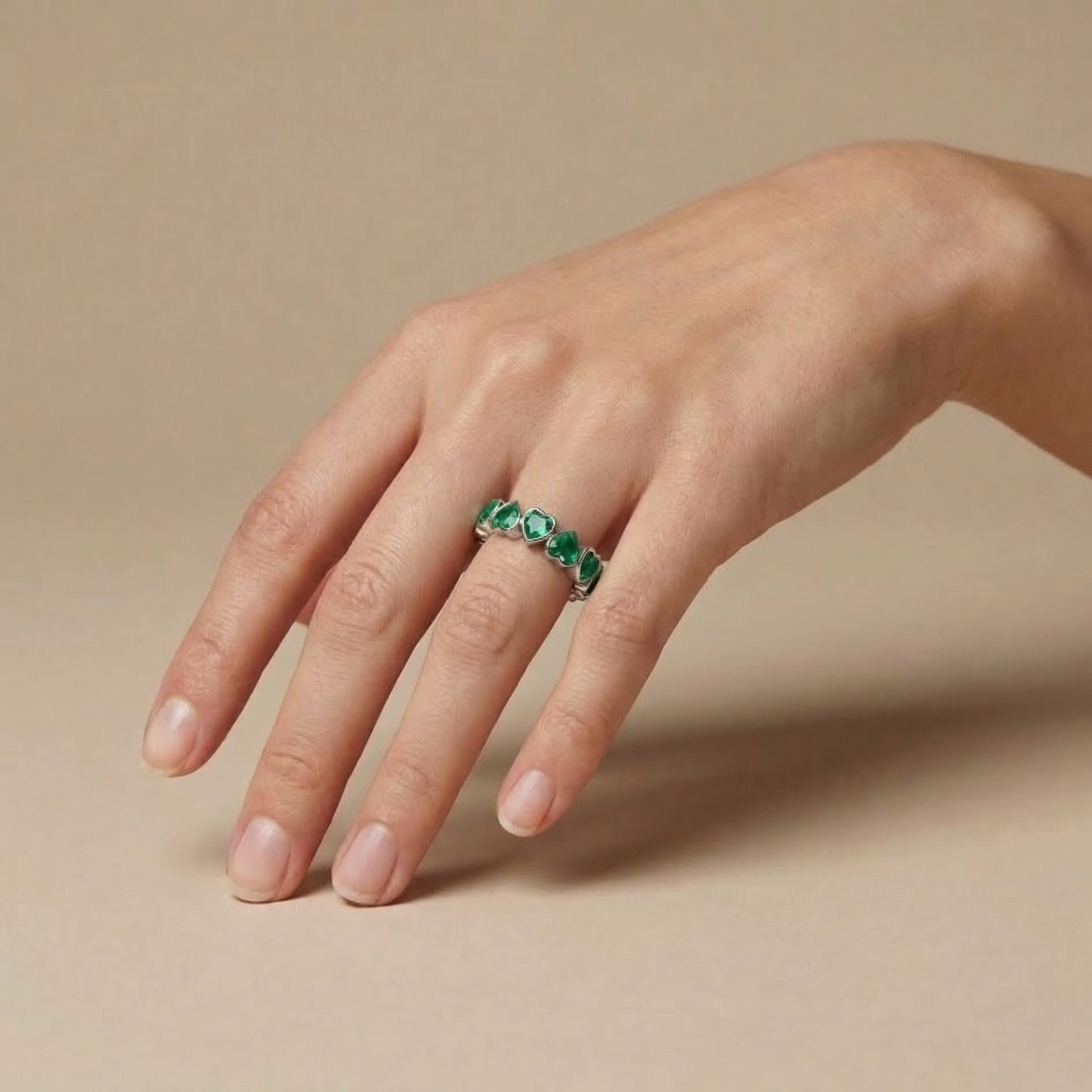 Amore Frame Eternity Ring – Colombian Green Emerald