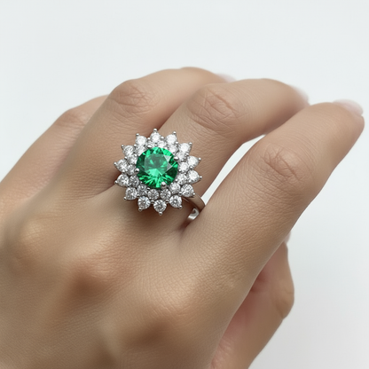 Juno Flower Ring – Colombian Green Emerald