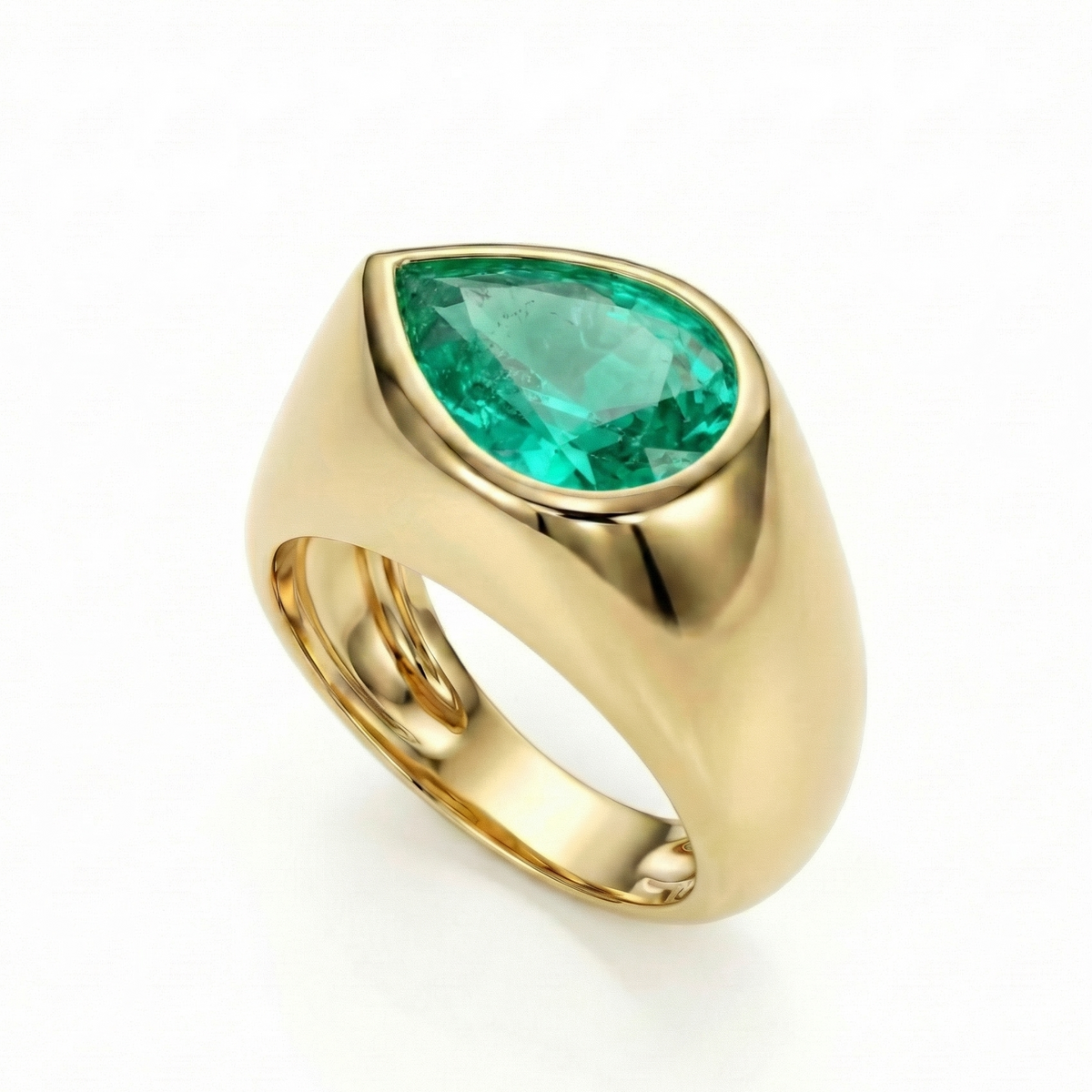 Nova Lateral Signet Ring – Colombian Green Emerald