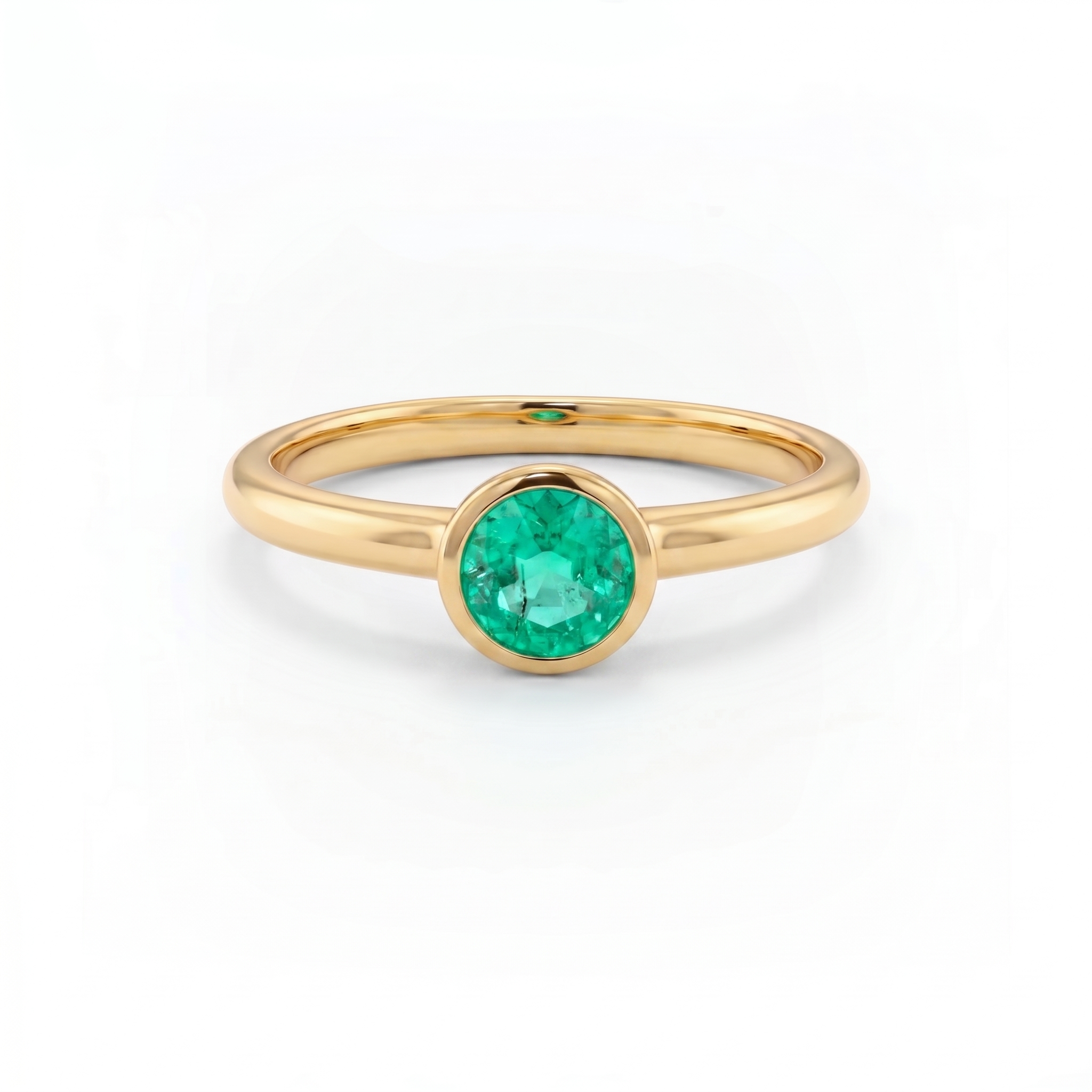 Forma Solitaire Ring – Colombian Green Emerald