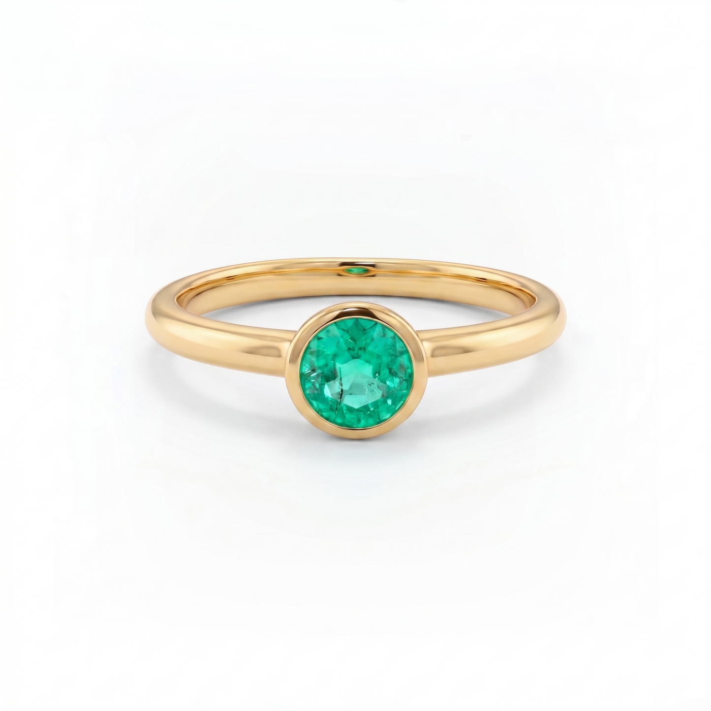Forma Solitaire Ring – Colombian Green Emerald