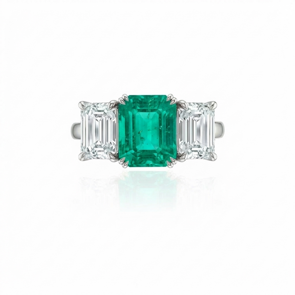 Nexus Trilogy Ring – Colombian Green Emerald