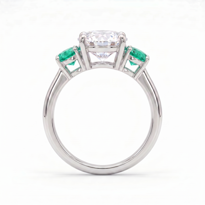 Juno Trilogy Ring – Colombian Green Emerald
