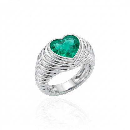 Amore Signet Ring – Colombian Green Emerald
