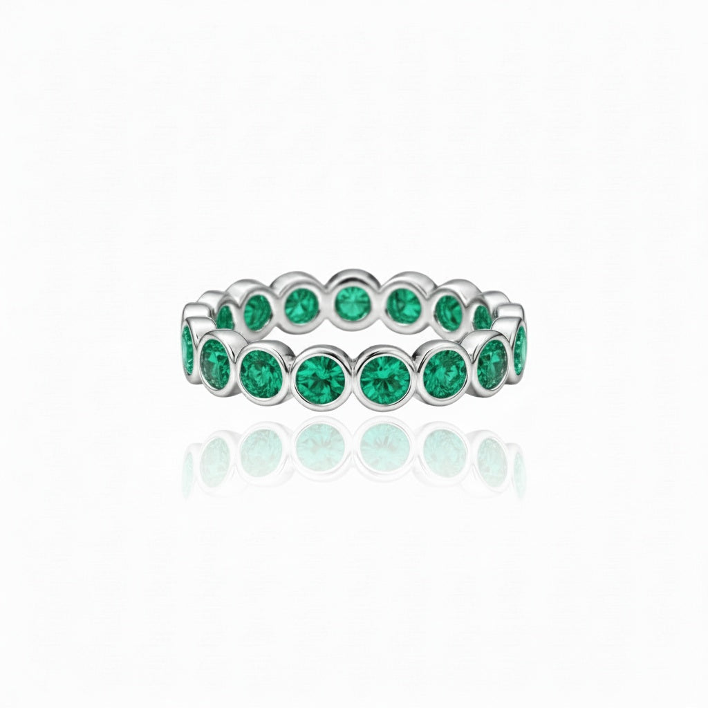 Forma Eternity Ring – Colombian Green Emerald