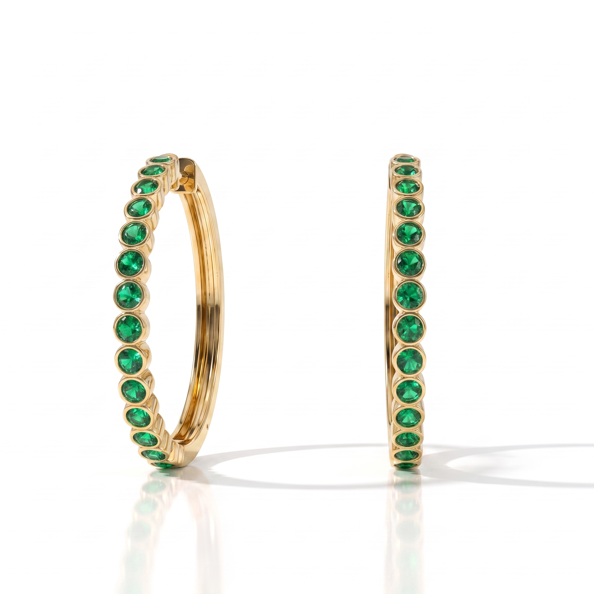 Forma Grande Hoop Earrings – Colombian Green Emerald