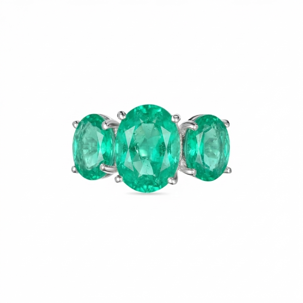 Velara Grand Trilogy Ring – Colombian Green Emerald