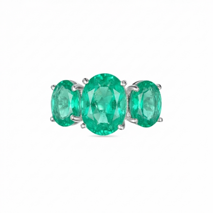 Velara Grand Trilogy Ring – Colombian Green Emerald