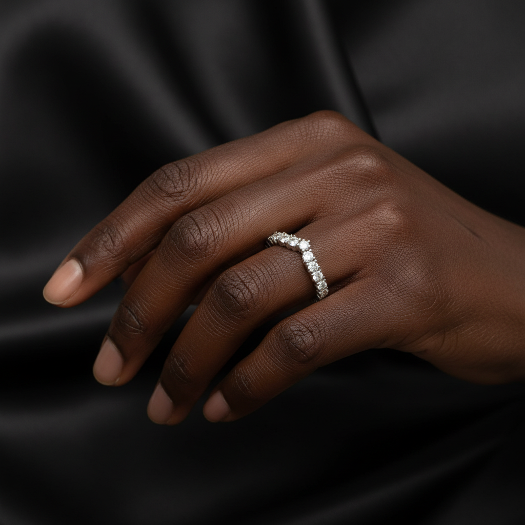 Linea V Demi Grande Ring – Zambian Green Emerald