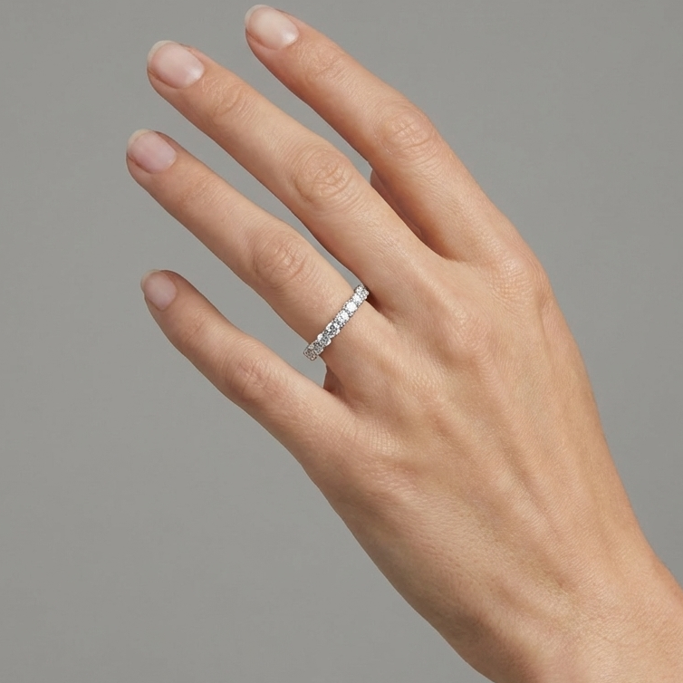 Linea Demi Grande Ring – White Diamond