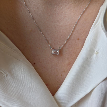 Nexus Solitaire Necklace – White Diamond