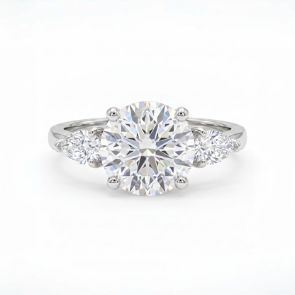Juno Trio Ring – White Diamond