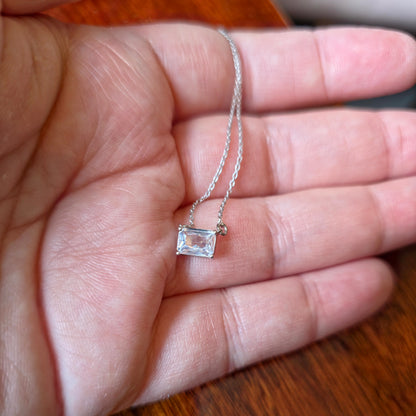 Nexus Solitaire Necklace – White Diamond