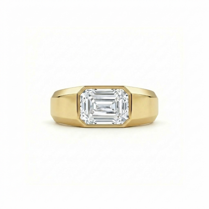 Nexus Signet Ring – White Diamond