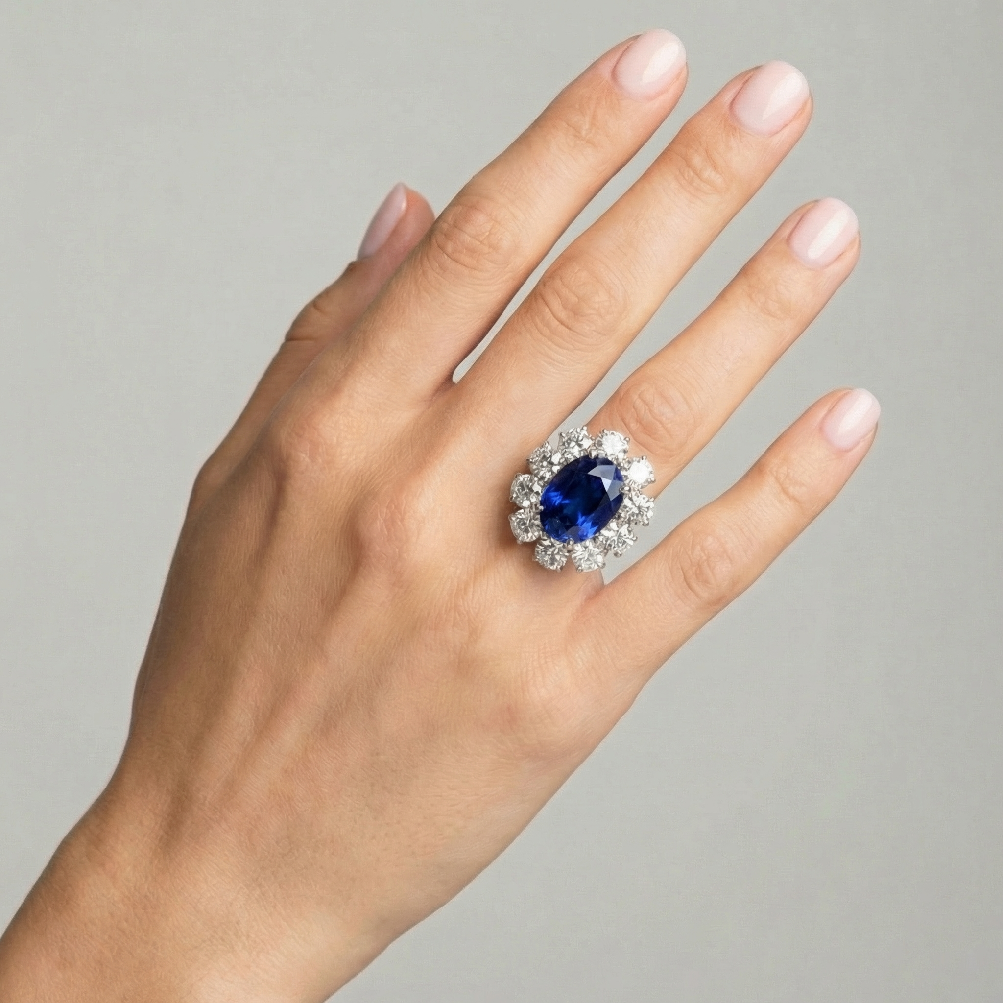 Velara Grand Halo Ring – Blue Sapphire