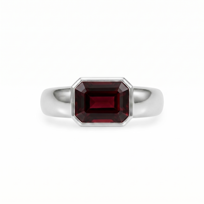 Nexus Lateral Solitaire Ring – Deep Red Garnet