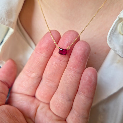 Nexus Solitaire Necklace – Orange Padparadscha Sapphire