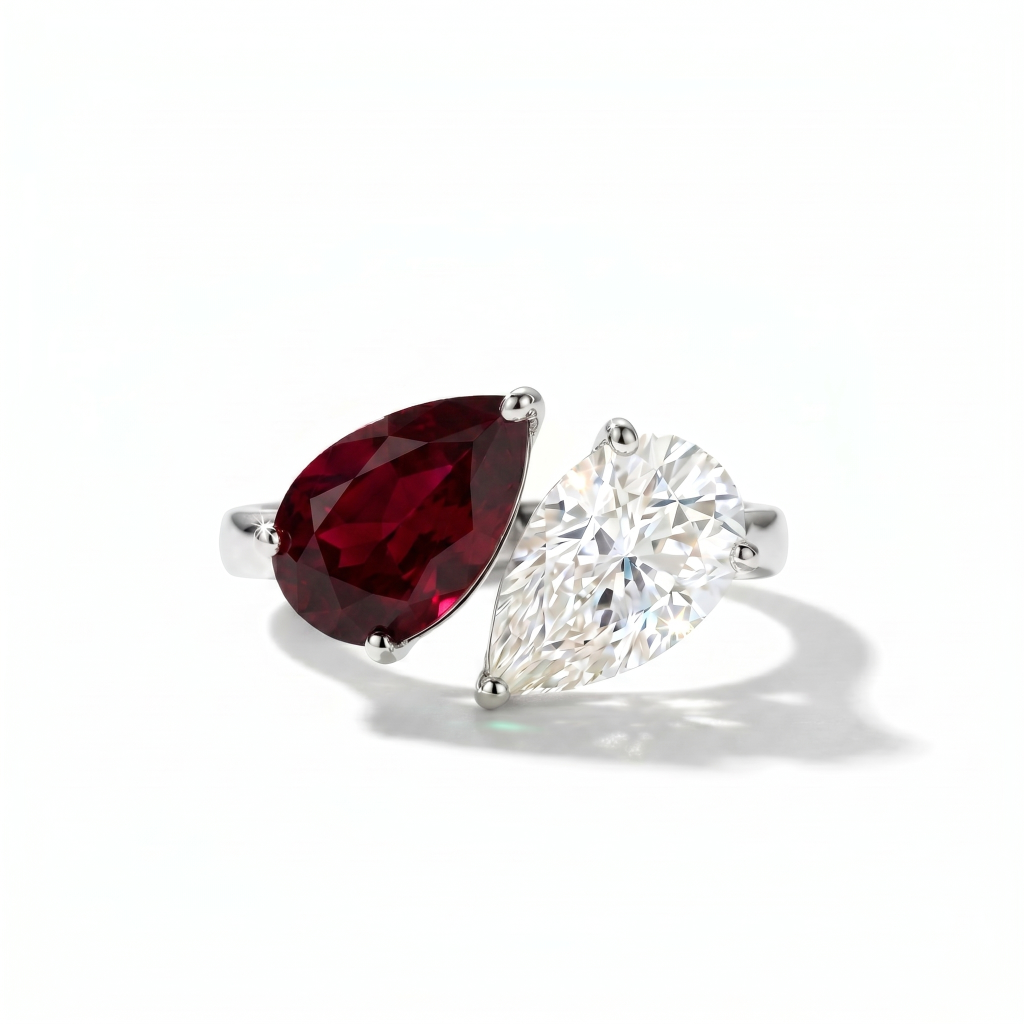 Nova Versus Ring – Deep Red Garnet