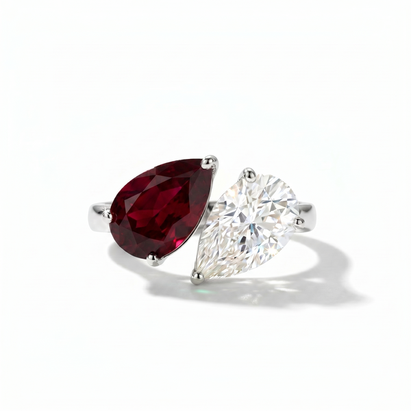 Nova Versus Ring – Deep Red Garnet