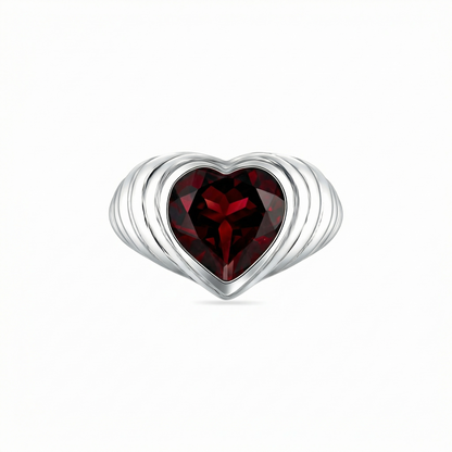 Amore Signet Ring – Deep Red Garnet