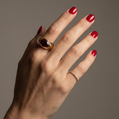 Nova Lateral Signet Ring – Deep Red Garnet