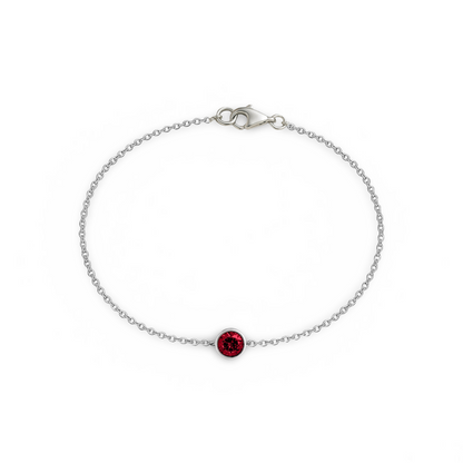 Forma Solitaire Bracelet – Deep Red Garnet