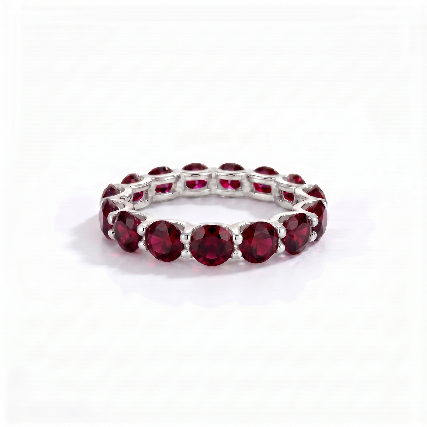 Linea Maxi Ring – Deep Red Garnet
